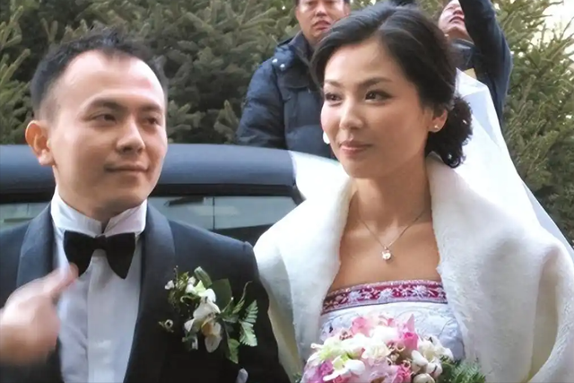 替夫还债4亿的刘涛，如今是有口皆碑的女明星，可也有对不起的人