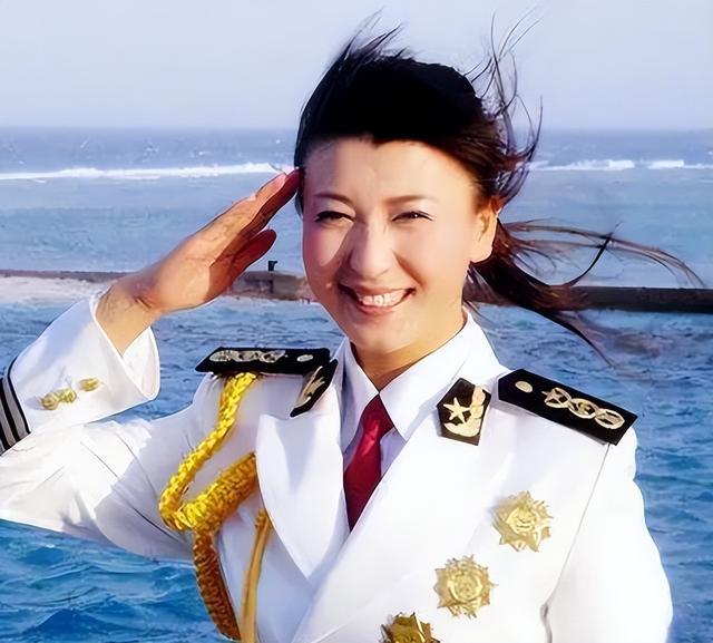 这7位发福的女星好可惜！年轻时倾国倾城，老了却胖成“土肥圆”