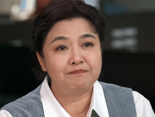 这7位发福的女星好可惜！年轻时倾国倾城，老了却胖成“土肥圆”