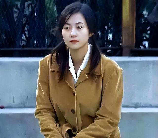 这7位发福的女星好可惜！年轻时倾国倾城，老了却胖成“土肥圆”