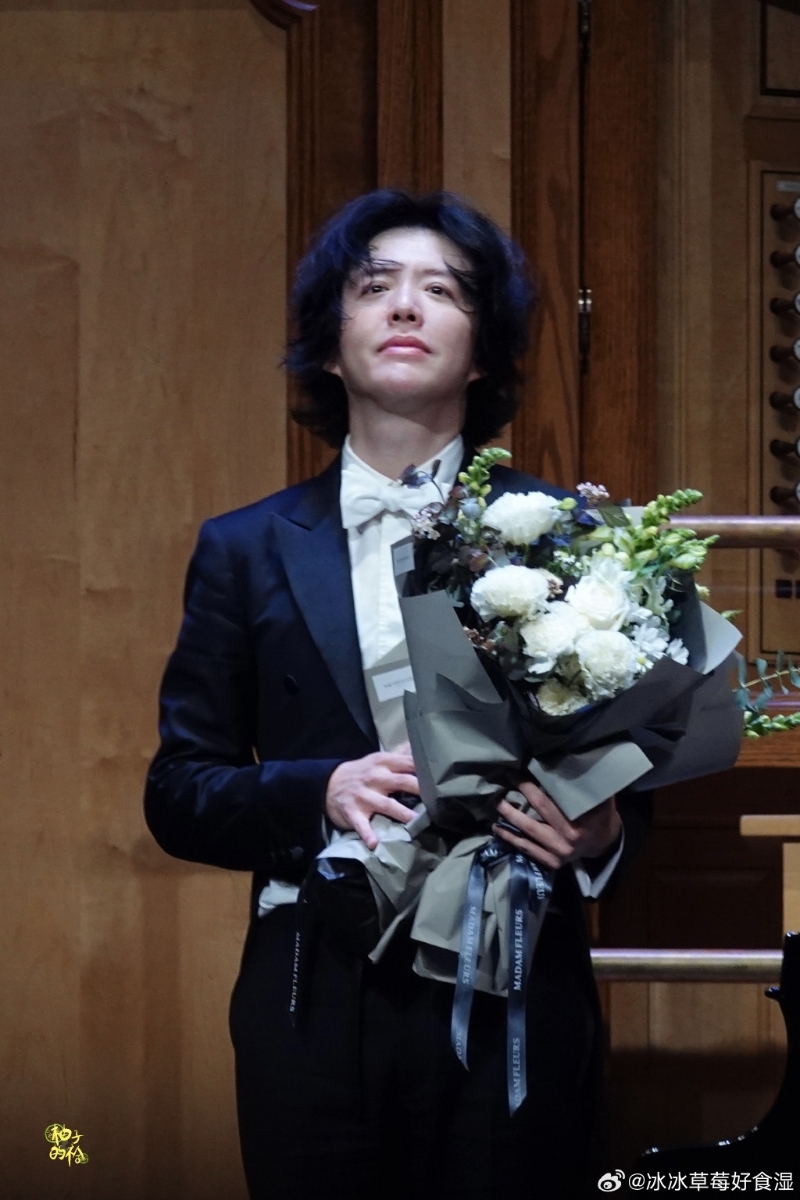 李云迪涉嫖娼被封杀两年后澳洲复出含泪致谢观众