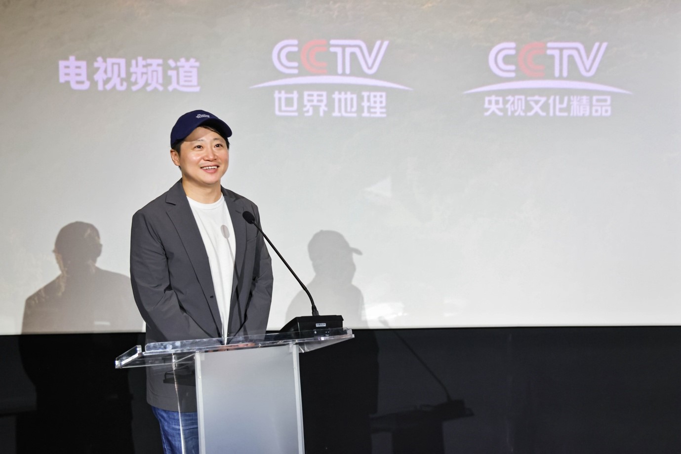 BBC全新史前科学纪录片《与恐龙同行》 5月28日正式上线