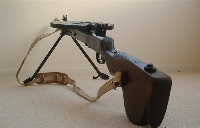 手提机枪发展史：苏联DP机枪90年后仍在用(3)