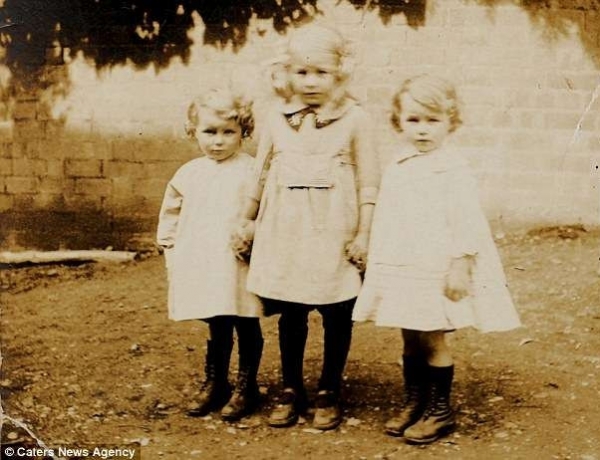 一起活到100岁的双胞胎姐妹，堪称奇迹的记录让大家都祝福她们(1)