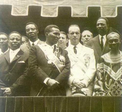 此国独立之后，在首任总统治理下，被称为“非洲奥斯维辛集中营”