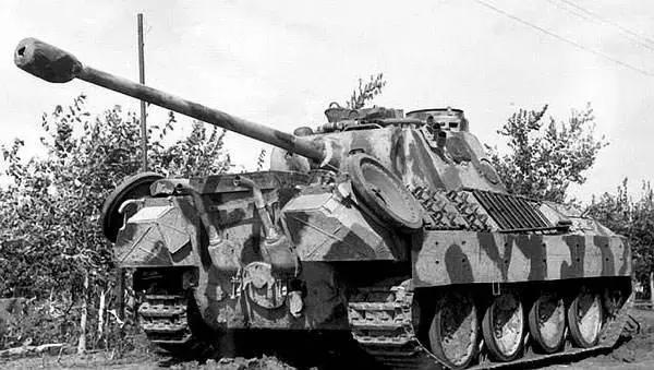 从3型到虎式，完整记录了德国对抗T34的战略变化！网友：苏联惨胜