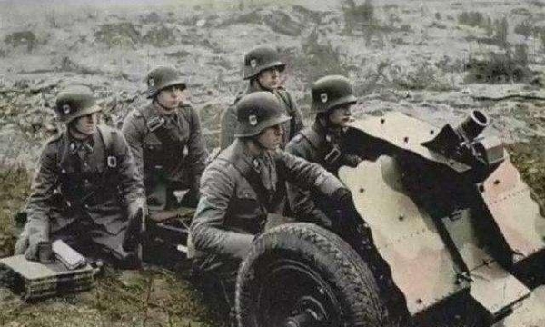 1944年德军装甲部队实力远超1940年，为何战场上只剩挨打的份