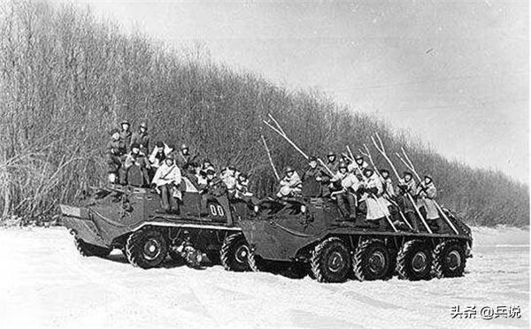 珍宝岛之战，两军不惜代价，争夺炸损T-62坦克，如今陈列军博