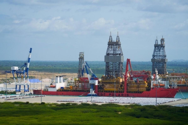 飞机还未降落中国冲绳知事作出重要承诺中方反击日本手段高明