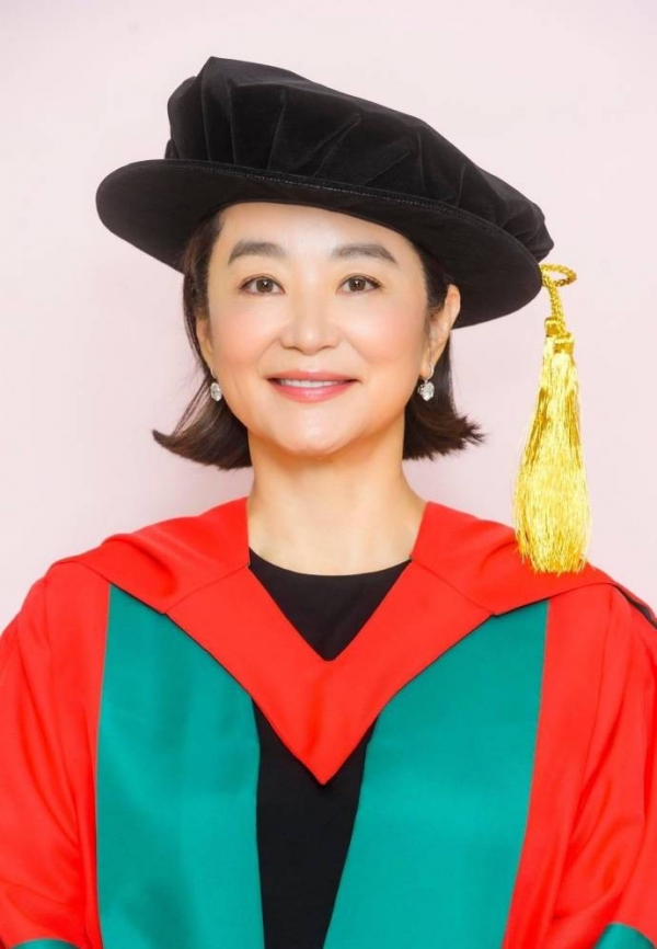 林青霞被曝患老年痴呆活动上眼神呆滞惹怀疑或与老公百亿财产归私生子