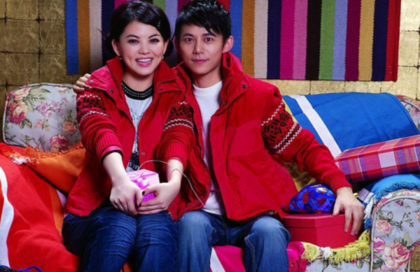 同是女闺蜜,何炅对待李湘和谢娜的态度,为何截然不同?