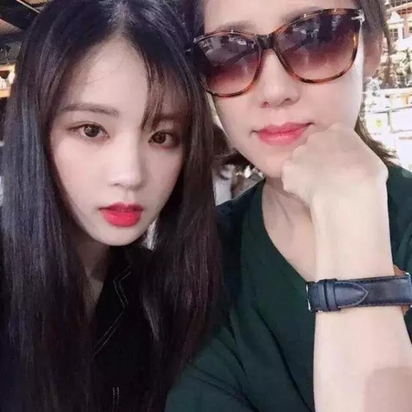 51岁妈妈美过20岁女儿 这是种怎样的体验？