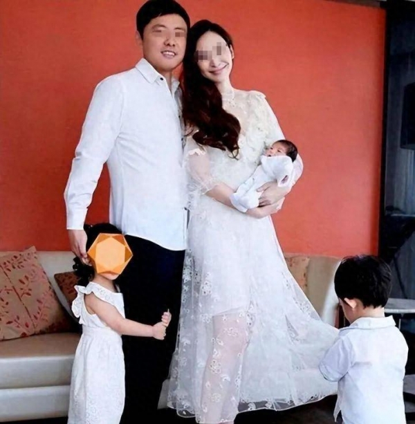 全网都在骂“捞情感反诈模拟器（捞女游戏）免费中文互动剧情游戏识破恋爱骗局！女”她到底怎么了