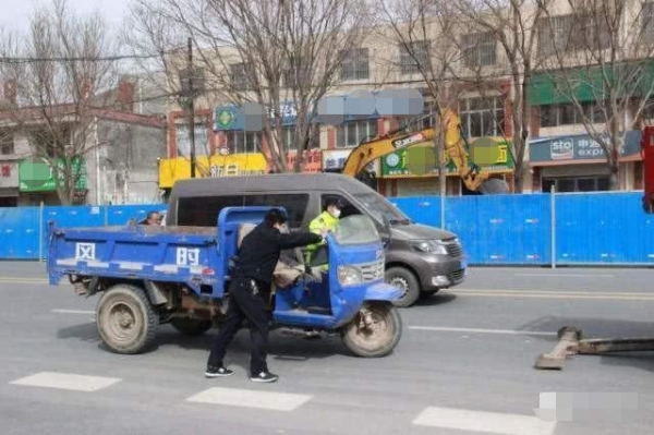 即日起，交警严查持C1驾照开这4类车的，抓到扣12分