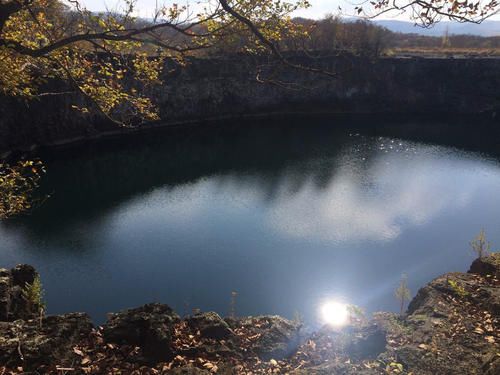 揭秘镜泊湖水怪之谜 湖底谜团水怪再次现身真相未解