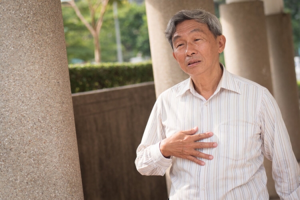 “多喝热水”真的好吗？专家提醒：超过65℃有致癌风险