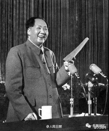 毛主席逝世45周年，我们永远怀念您……