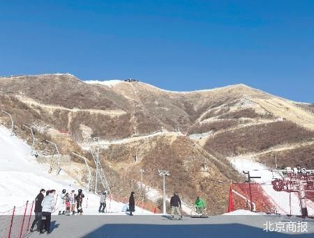 京郊雪场开板后 冬奥首个雪季花式引流