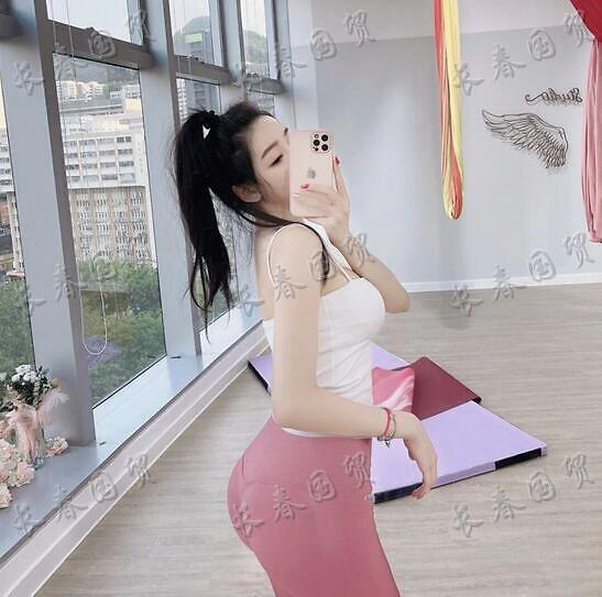 40岁陈冠希26岁前女友健身照曝光 前凸后翘超撩人