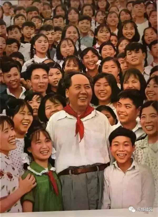 毛主席逝世45周年，我们永远怀念您……