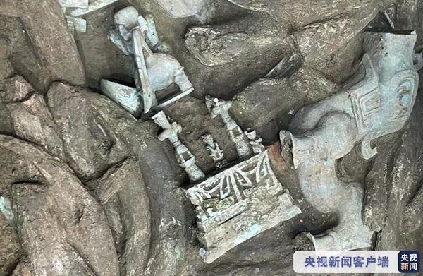 惊艳！三星堆宝物天团“定妆照”来了