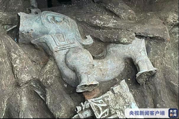 惊艳！三星堆宝物天团“定妆照”来了