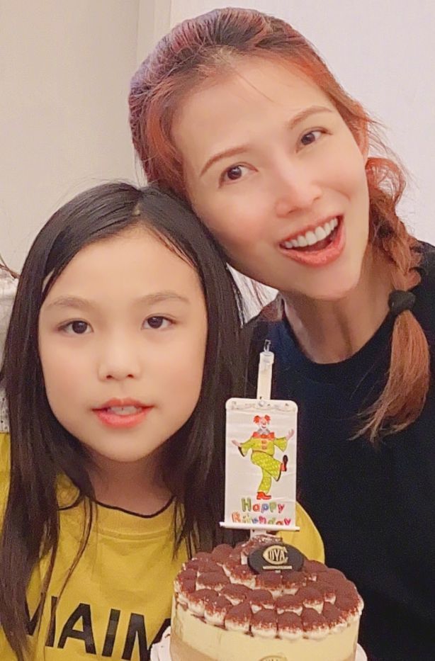 蔡少芬张晋陈法蓉接种疫苗 不忘感谢医护人员
