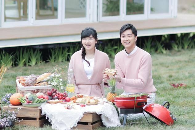 恩爱夫妻离婚了？福原爱老公突然不戴婚戒被疑婚变