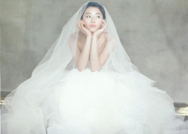 韩媒曝全智贤与富豪丈夫离婚 一人婚内出轨 