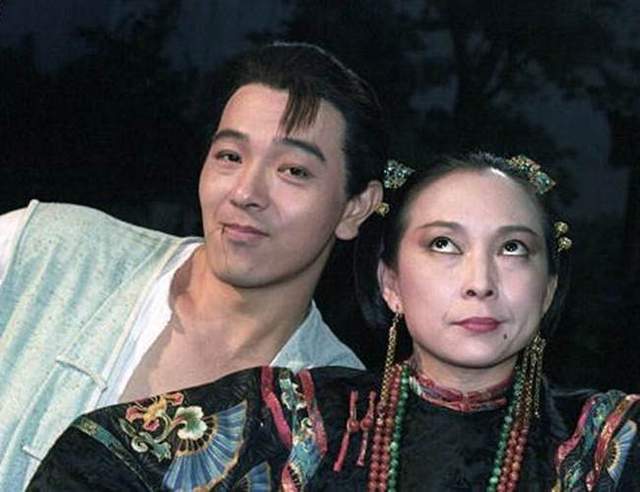 &quot;台湾全能天后&quot;方芳定居大陆一年半 称想落叶归根