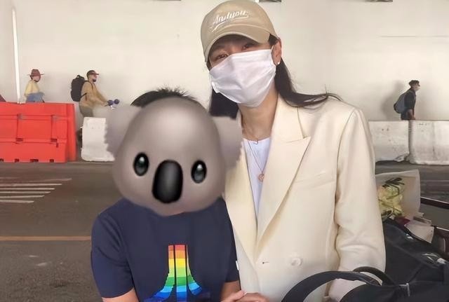 到咯！玄彬孙艺珍夫妇抵达洛杉矶开启蜜月之旅