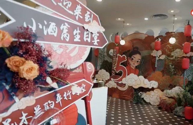 高云翔性侵风波后晒光头自拍 称准备考驾照心情好