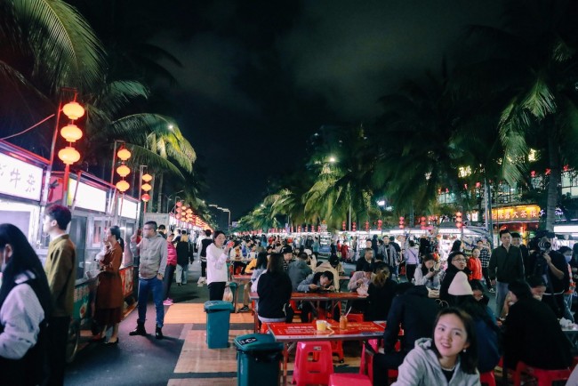 《美味夜行侠》尹正秦霄贤韩东君周九良探夜市 欢笑准备营业食材