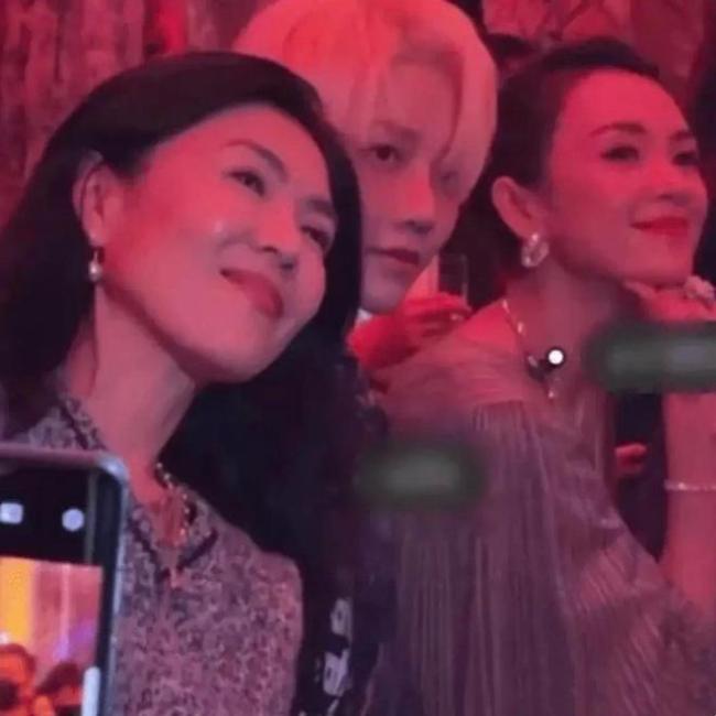 势利眼？苏芒曾和章子怡互称闺蜜 辞职后合影被裁掉