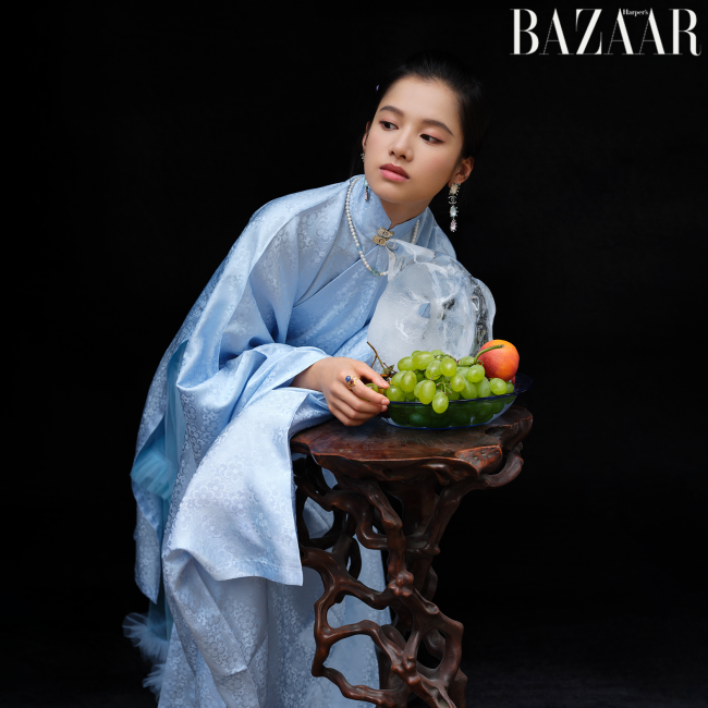 张婧仪时尚芭莎汉服新绎 用服饰诠释中华文化之美
