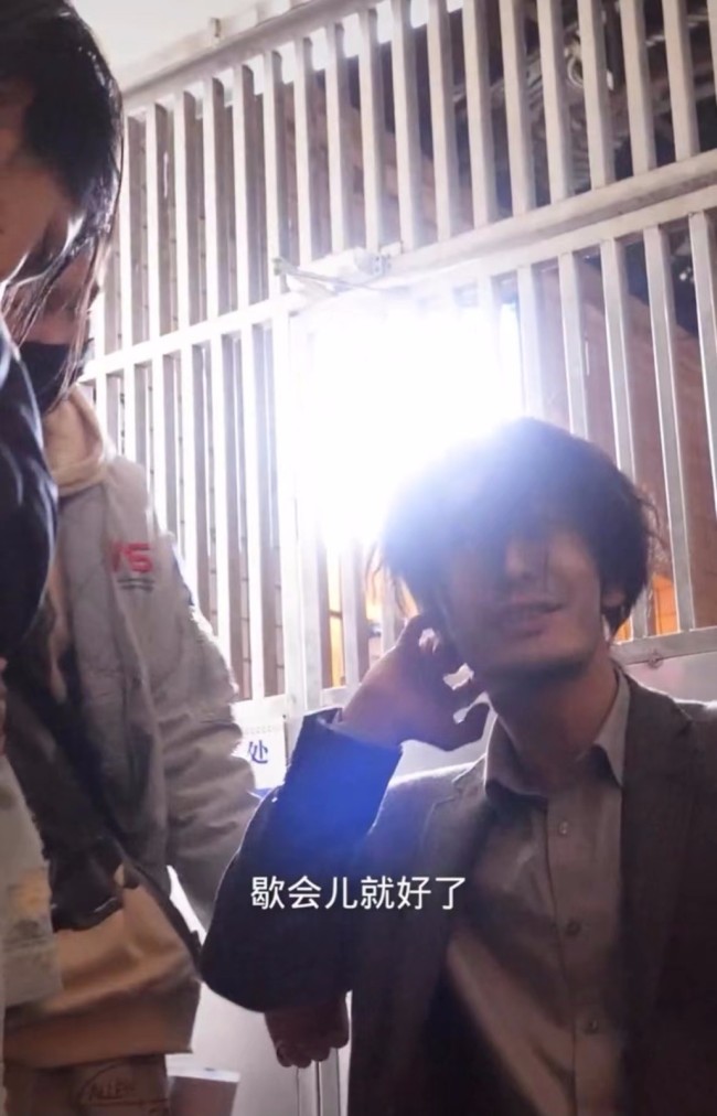 黄晓明拍戏被扇耳光 耳鸣不止超敬业