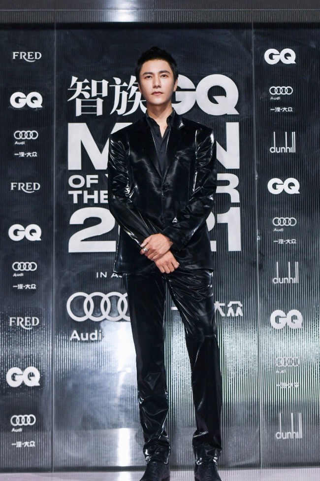 陈坤亮相智族GQ年度人物盛典 银幕内外全情投入