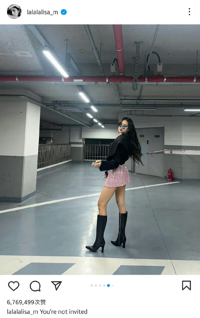 铁了心抛弃粉丝！Lisa回应上疯马秀：你没被邀请