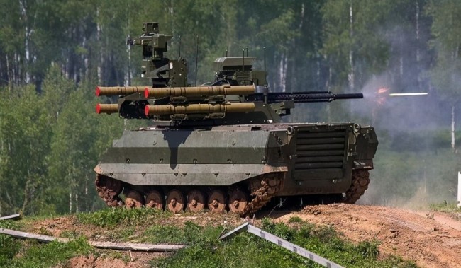 俄军天王星-9战斗机器人亮相“西部”战略演习