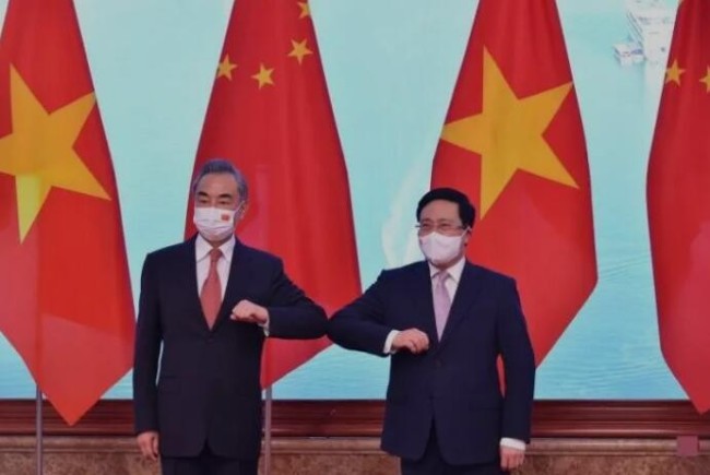 越南，“两面国”？