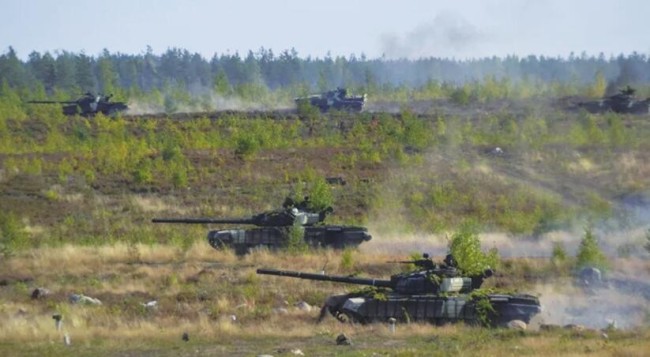 俄白举行大规模演习回应北约挑衅 出动20万大军290辆坦克