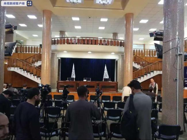 塔利班发言人宣布阿富汗战争已结束 将建临时政府