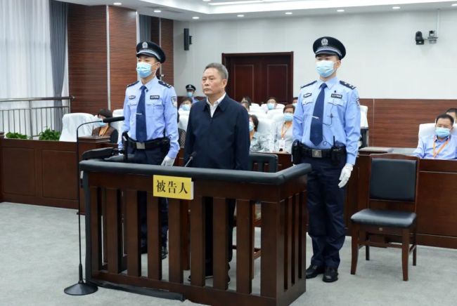 受贿7343万 上海公安局原局长龚道安一审开庭