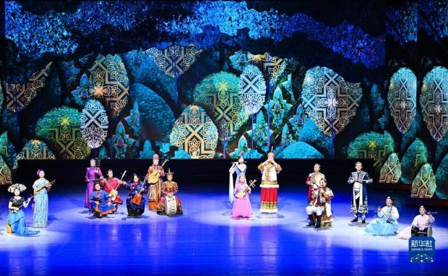第六届全国少数民族文艺会演在京闭幕