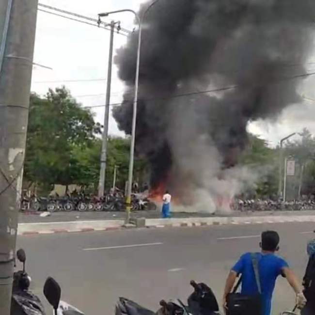 缅甸曼德勒道路运输管理局发生连续爆炸十余人受伤
