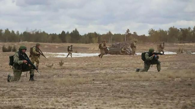 白俄罗斯与俄罗斯军队举行联合演习