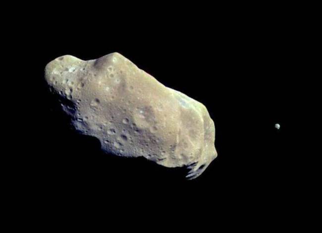 俄媒：一颗未知小行星正飞向地球 可能会造成威胁