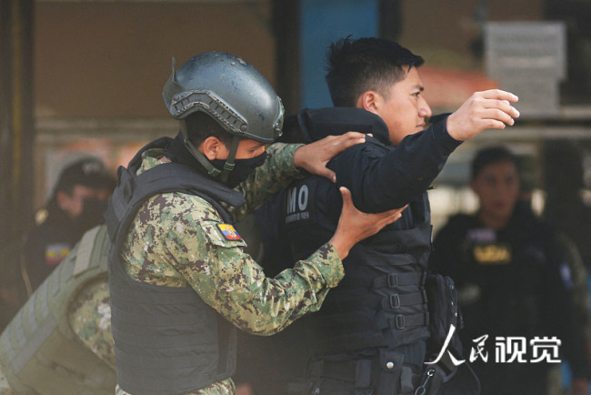 厄瓜多尔监狱骚乱致68人死亡 25人受伤编辑图片素材-ID:1357614090